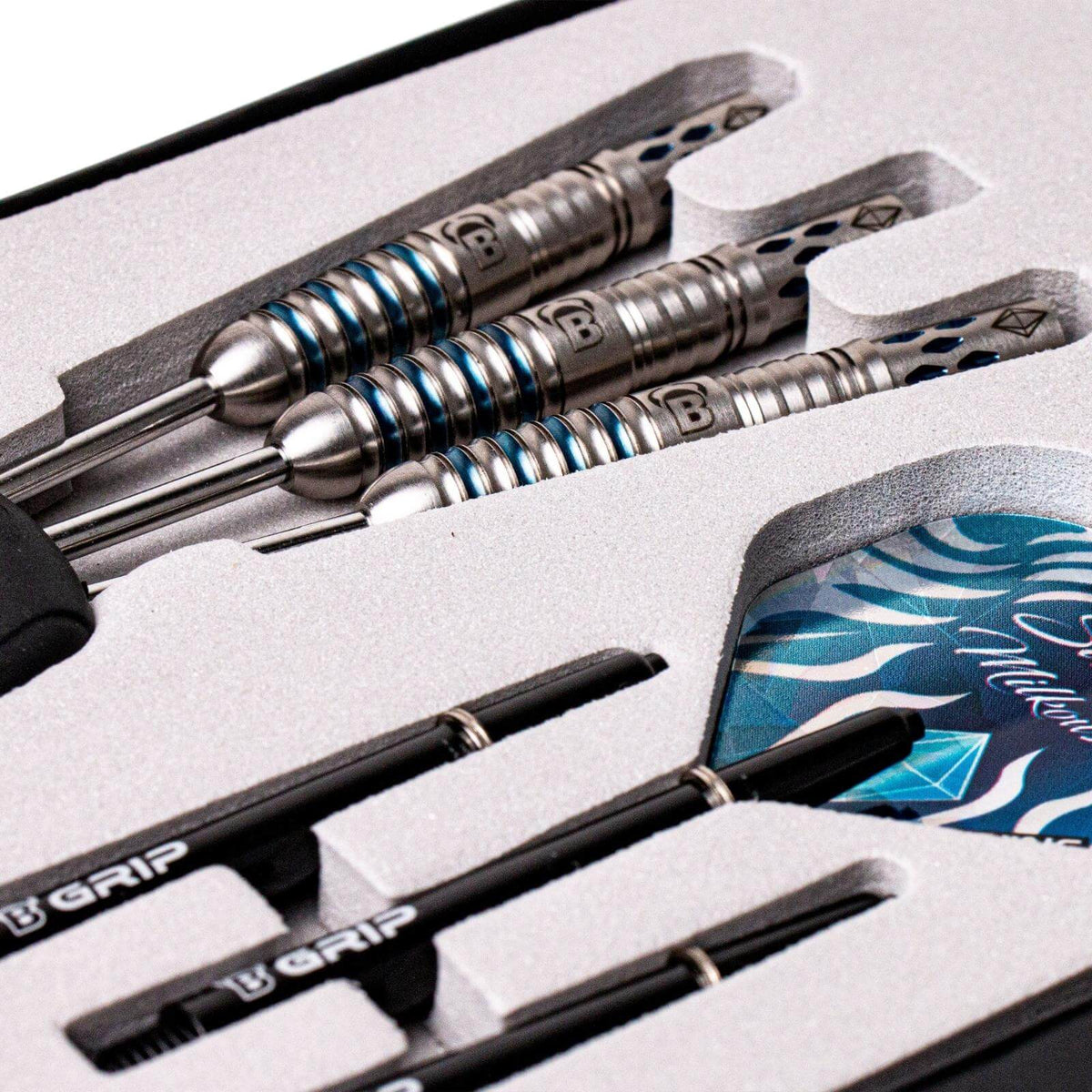 Darts - BULL&#39;S - Sarah Milkowski Darts - Steel Tip - 90% Tungsten - 22g 